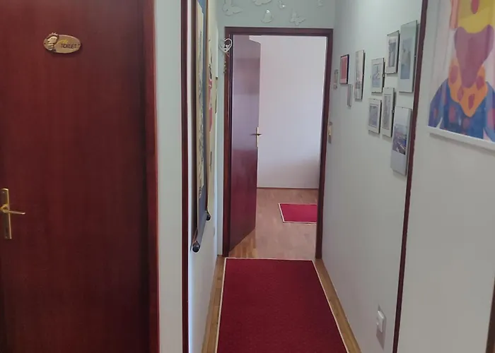 Hushhush Apartman