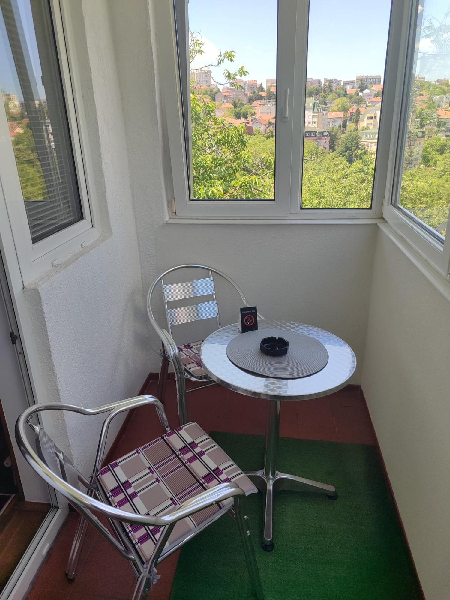 Hushhush Apartment
